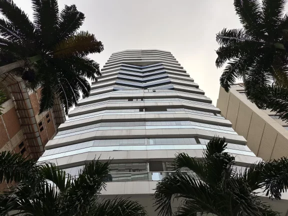 Apartamento à venda no Condomínio Edifício Jardins – Praia da Costa – 155 m², 4 quartos, lazer completo