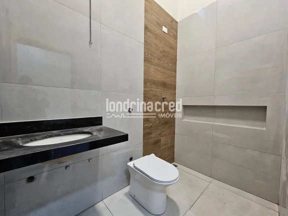 Imagem Casa à venda 3 Quartos sendo 1 Suite, 2 Vagas de garagem, churrasqueira integrada, 81 M² de construção, 125M² terreno, Coliseu, Londrina - PR