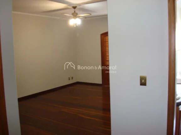 Imagem Venda , casa , Alto Taquaral , em Campinas 
Zoneamento ZM 1 .
Imóvel de Alto Padrão no Parque Taqu...