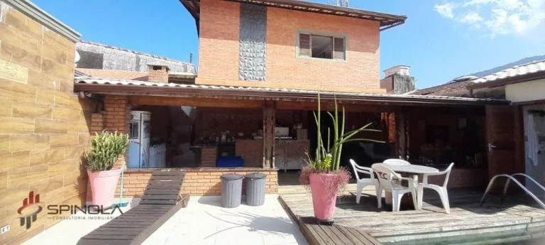 Imagem Sobrado com 3 dormitórios à venda, 180 m² por R$ 1.100.000,00 - Solemar - Praia Grande/SP