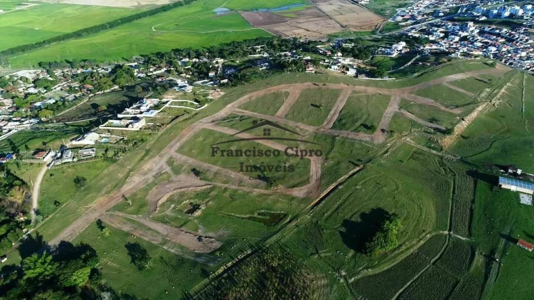 Imagem Terreno em Condomínio à venda em Guaratinguetá/SP
