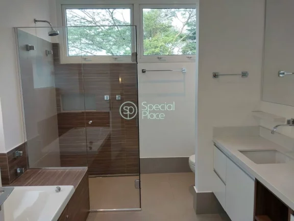 Imagem -Panamby - 433m² de área construída num terreno de 323m - 04 amplas suítes - sendo a principal c...