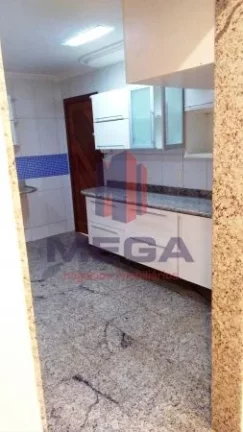 Imagem Residência com sete banheiros, três cozinhas, cinco quartos, escritório, três salas e muito mais!
