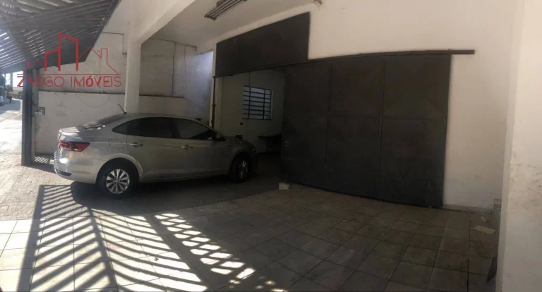 Imagem Oportunidade! Casa com ponto comercial.