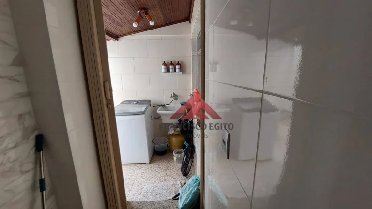Imagem Apartamento com 2 dormitórios à venda, 67 m² por R$ 250.000,00 - Mutuá - São Gonçalo/RJ
