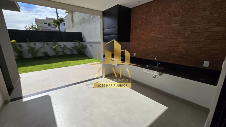 Imagem Casa em Condomínio, 217m2 / 378 área, Piscina, 04 suítes, Excelente projeto