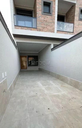 Imagem Sobrado com 145 M², 3 suítes sendo 2 com sacada privativa, ampla sala iluminada, cozinha espaçosa...