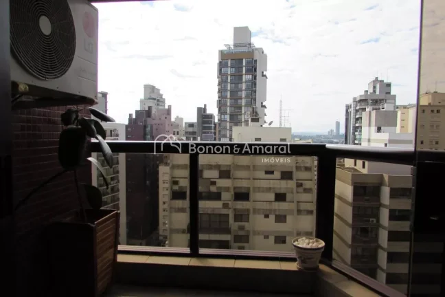 Imagem Imóvel espaçoso com 3 dormitórios, sendo 2 suítes, além de 3 banheiros no total. Bem equipado, ...