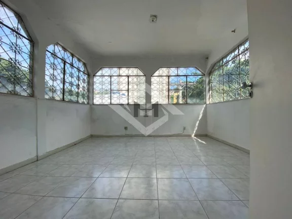 Imagem Casarão de 3 Andares: Venda ou Locação; Amplo, Funcional e Bem Localizado