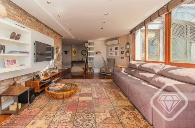 Imagem Apartamento Exclusivo com Terraço e Vista para o Pôr do Sol

Brilhante Imóveis apresenta um apart...