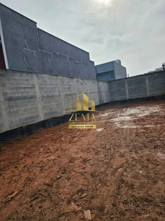 Imagem Terreno plano,150m2, Terraplanagem, Muro, Portão,Calçada, Agua, Luz, Villa