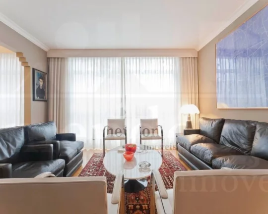 Imagem Apartamento com living para 3 ambientes, 3 dormitórios sendo 1 suíte com closet, banheiro e cozinh...