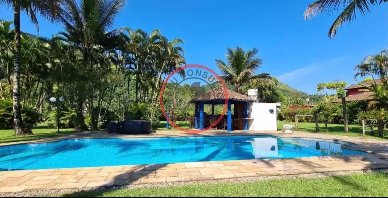 Imagem Oportunidade ,3 CASAS MAIS PROJETO DE POUSADA EM UM SITIO em Cambury , com ESCRITURA, 3 casas,Piscina e Maraviloso Gramado