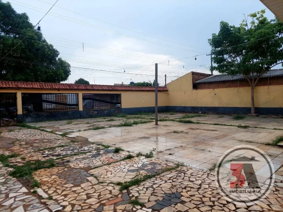 Imagem Casa a venda em excelente localização