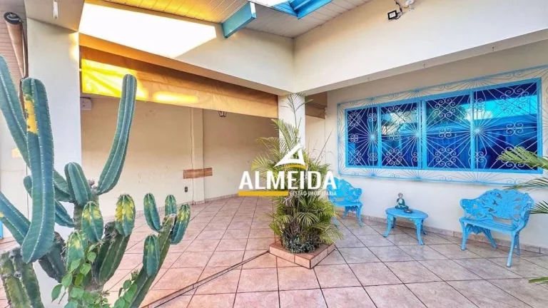 Imagem Casa com 3 dormitórios à venda, 180 m² por R$ 450.000,00 - Centro - Santa Gertrudes/SP