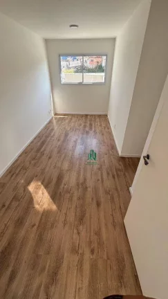 Apartamento com 2 dormitórios à venda, 48 m² por R$ 230.000,00 - Chácara Dona Escolástica - Itaquaquecetuba/SP