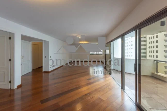 Imagem Apartamento alto padrão em Higienópolis com 230m², 3 suites e 3 vagas.