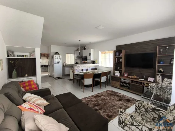Imagem Casa Duplex com 2 Suítes à Venda em Praia de Santa Mônica - Guarapari/ES