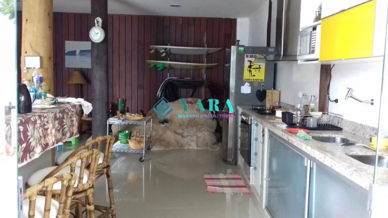 Imagem Ubatuba casa pé na areia -Almada