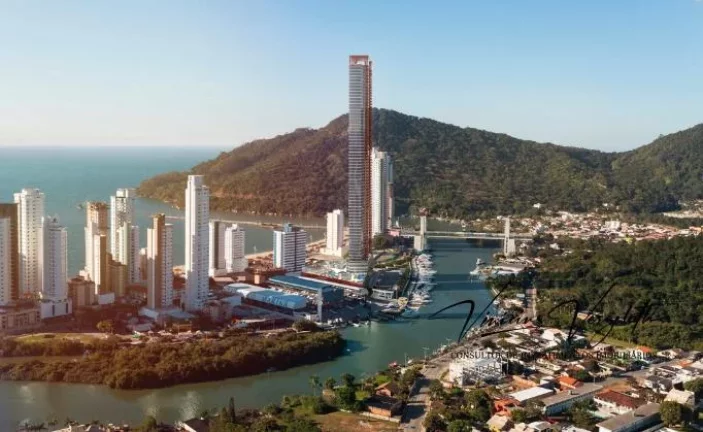 Imagem Apartamento 4 ou + dormitórios para Venda em Balneário Camboriú / SC no bairro Centro