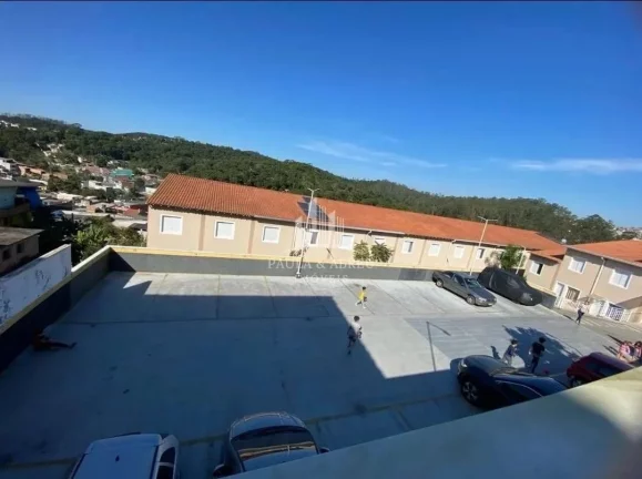 Imagem Sobrado em Condomínio 2 Dormitórios, lavabo, Quintal com Churrasqueira,1 vaga no Jardim Itapeva, Mauá-SP