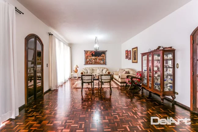 Imagem CASA DE 02 PAVIMENTOS - ÁREA DE 257,70m2 - CENTRO - RIO NEGRO/PR