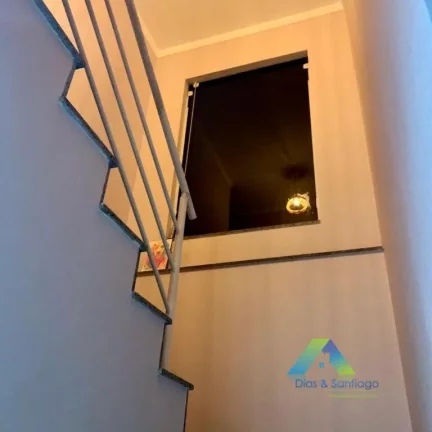 Imagem Sobrado designer moderno 125 metros, 3 dormitórios 1 suíte, 2 vagas espaço gourmet com excelente localização e valor !