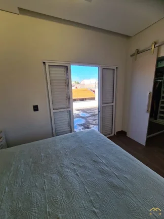 Imagem Sobrado com 3 dormitórios à Venda por R$ 565.000,00 - Parque Almerinda Chaves - Jundiaí/SP