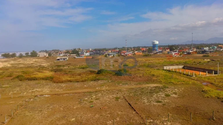 Imagem Terreno á venda na Praia Real em Torres/RS