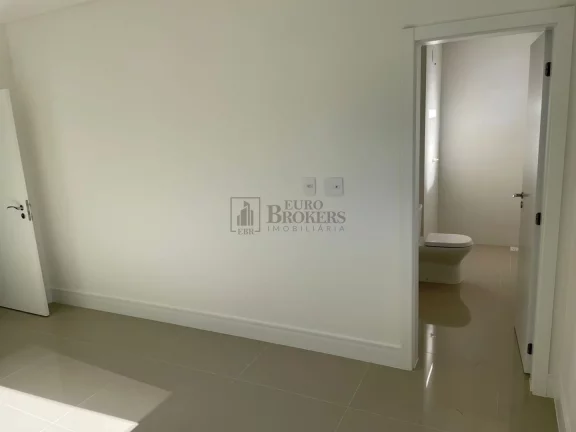 Imagem Apartamento Novo com 3 suítes à venda no Centro de Balneário Camboriú/SC