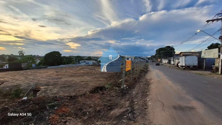 Imagem Terreno em Flores