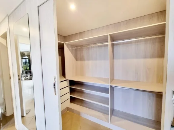 Imagem Cobertura Residencial à Venda
Localizado no belo bairro de Bela Aliança, em São Paulo, apresentam...