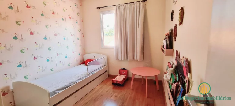 Imagem Casa em Condomínio charmoso, privativo, seguro com localização privilegiada