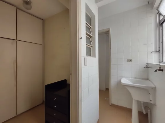 Imagem Apartamento em Perdizes, 69 m2, 2 Dormitórios 2 banheiros, área de serviço com quarto de serviço, 1 Vaga de Garagem. Próxima a futura Estação Metrô Perdizes.