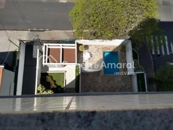 Imagem Charmoso e bem localizado, este apartamento no Cambuí oferece conforto e praticidade em uma das reg...