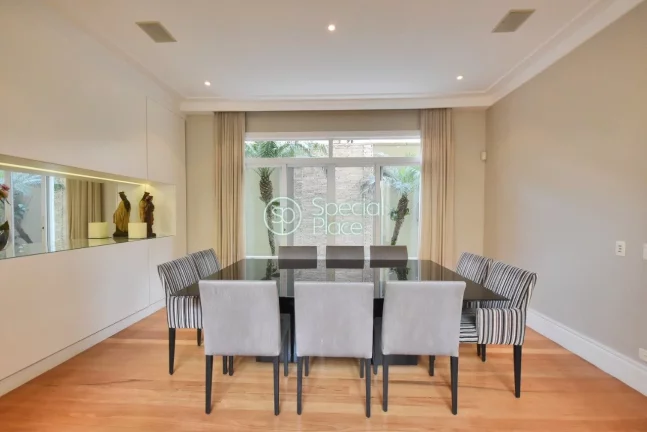 Imagem Excelente casa à venda no Morumbi, próximo ao Colégio Pio XII - Área construída: 500m² - Terre...