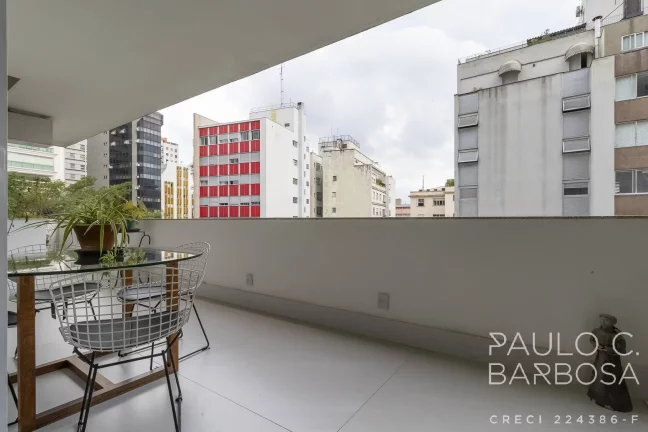 Imagem Higienópolis Venda - 3 Dormitórios (2 Suítes) - 2 Vagas - Mobiliado - 270m²