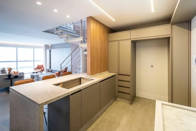Imagem Apartamento com 3 dormitórios à venda sendo 3 suítes, 328.96 m² por - R$ 8.750.000,00 - Fazenda - Itajaí/SC