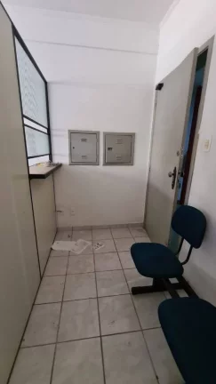 Imagem Oportunidade ## Sala comercial ao lado da bolsa do café ,venda e locação!!