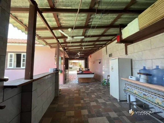Imagem Casa com 3 Quartos à Venda, 360 m² em Fundos - Biguaçu