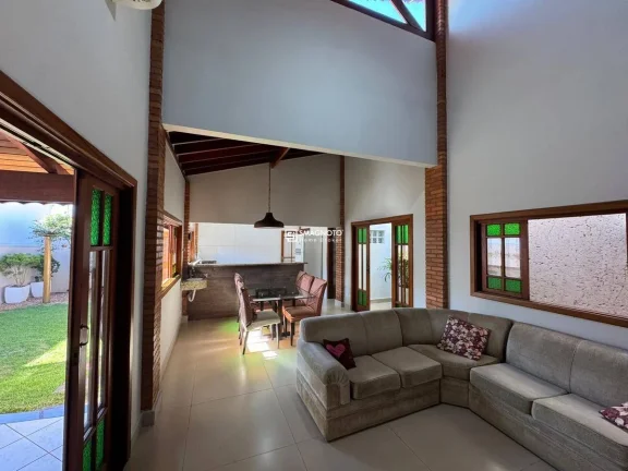 Imagem Casa de Condomínio com 3 quartos para Locação, Dois Córregos - Piracicaba