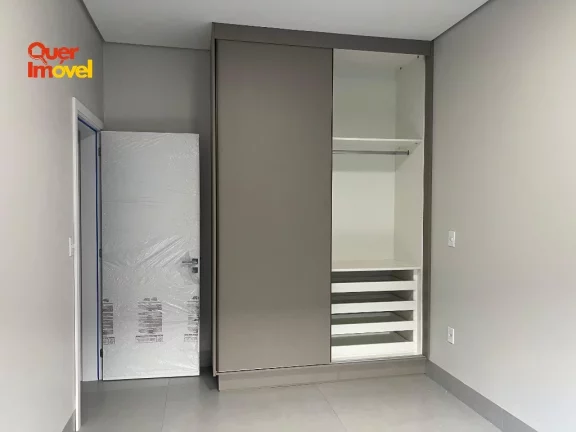 Imagem Oportunidade única! Casa em condomínio com 3 quartos e 3 suítes na Vila do Golf, Ribeirão Preto-SP. 4 vagas de garagem e 196m² de área. Quer Imóvel Negócios Imobiliários!