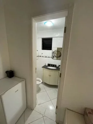 Imagem AMPLO APARTAMENTO COM 3 DORMITÓRIOS, SENDO 1 SUÍTE, 2 VAGAS, NA REGIÃO NOBRE DA PITANGUEIRAS NO GUARUJÁ.