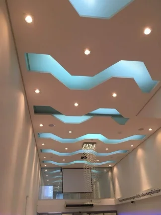 Imagem Salão Comercial de Alto Padrão para Locação na Vila Hortência, Sorocaba-SP: 5 Salas, 2 Banheiros, 150m² de Área.
