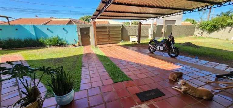 Imagem CASA COM 320 m² - ORLANDO QUAGLIATO - OURINHOS SP