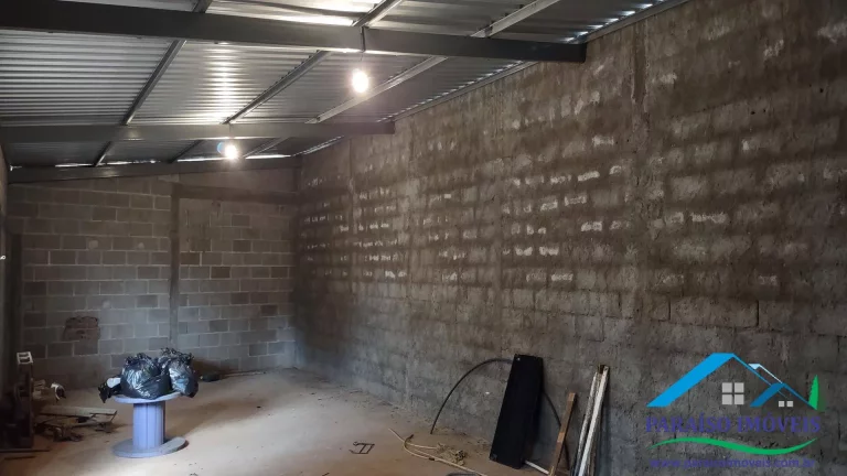 Imagem Oportunidade Imperdível: Casa Toda Avarandada à Venda!