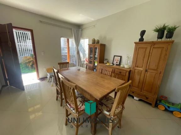 Imagem Casa à venda em Guarapari com 3 quartos e lote de 410 m² ? Pronta para morar!