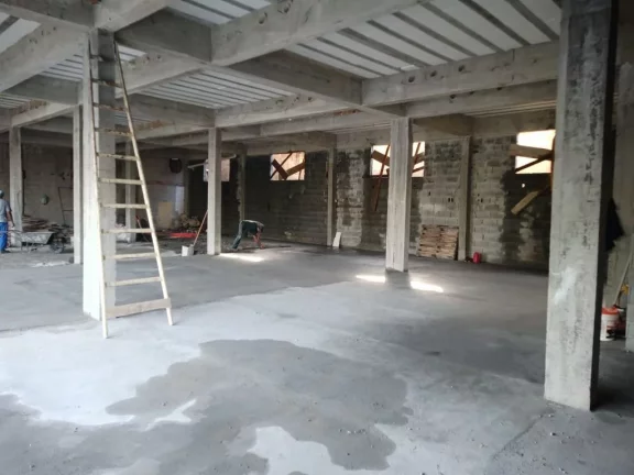 Imagem Salão para alugar, 75 m² por R$ 3.650,00/mês - Parque Maria Helena - Suzano/SP