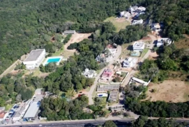 Imagem Terreno à venda em Porto Alegre, Agronomia, 838,25m²