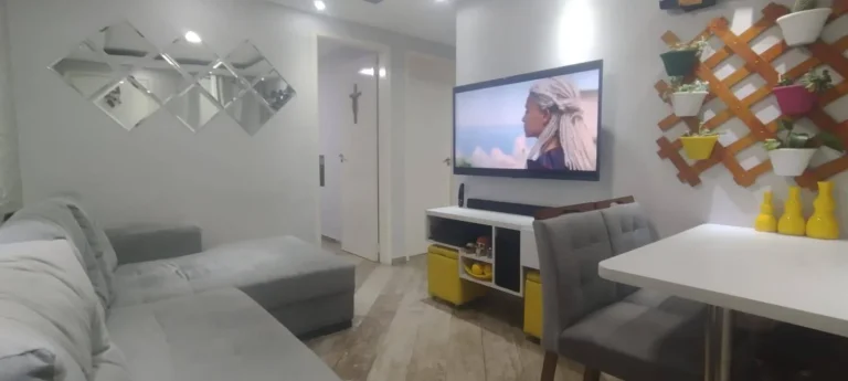 Apartamento Reformado 50 m² 2 Dormitorios e 1 Vaga de Garagem